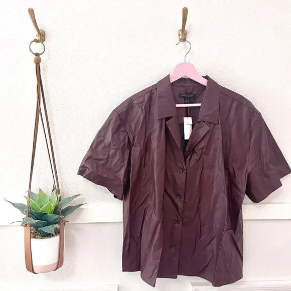 NWT Banana Republic Factory Brown Faux Leather Button Front Short Sleeve Top XL - Picture 2 of 6